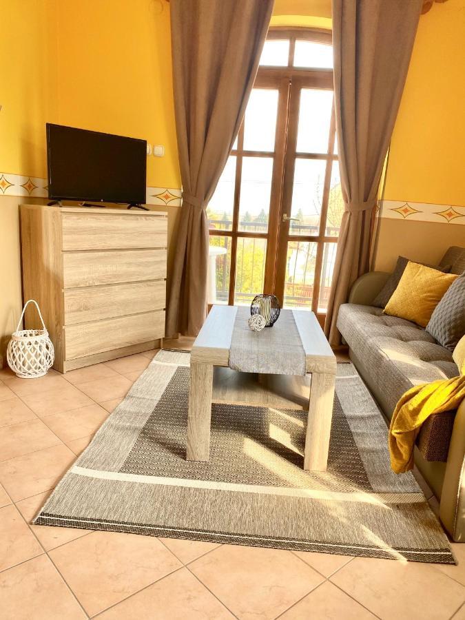 Апартаменти Katalin App. Zalagyoengye Залакарош Екстер'єр фото
