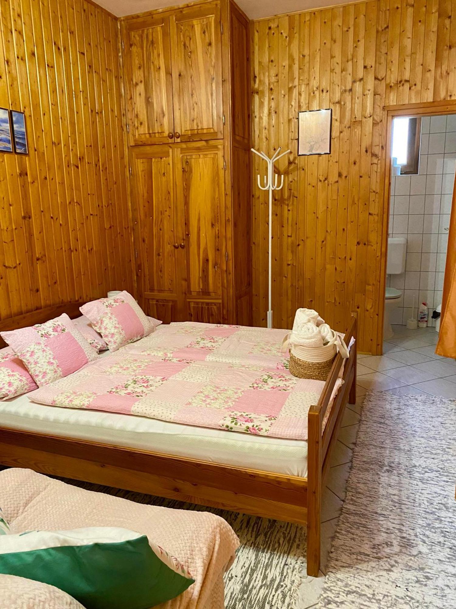 Апартаменти Katalin App. Zalagyoengye Залакарош Екстер'єр фото